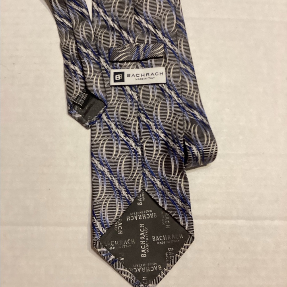 Geometric Patterned Tie - Picture 2 of 5